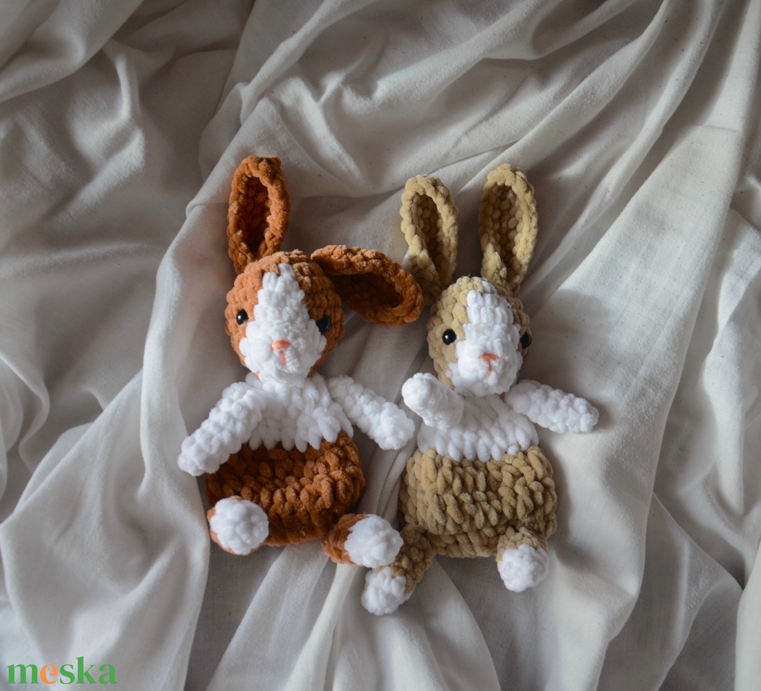 Horgolt nyuszi alvóka plüssök  - játék & sport - 3 éves kor alattiaknak - alvóka & rongyi - Meska.hu