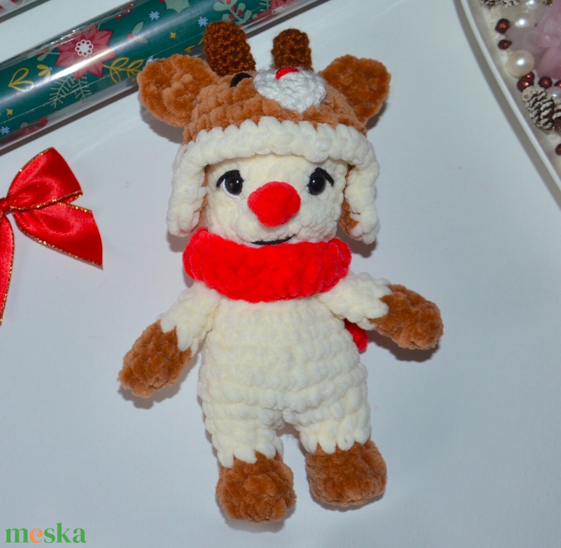 Horgolt karácsonyi hóember plüss rénszarvasos sapkában - játék & sport - plüssállat & játékfigura - plüss mesefigurák - Meska.hu