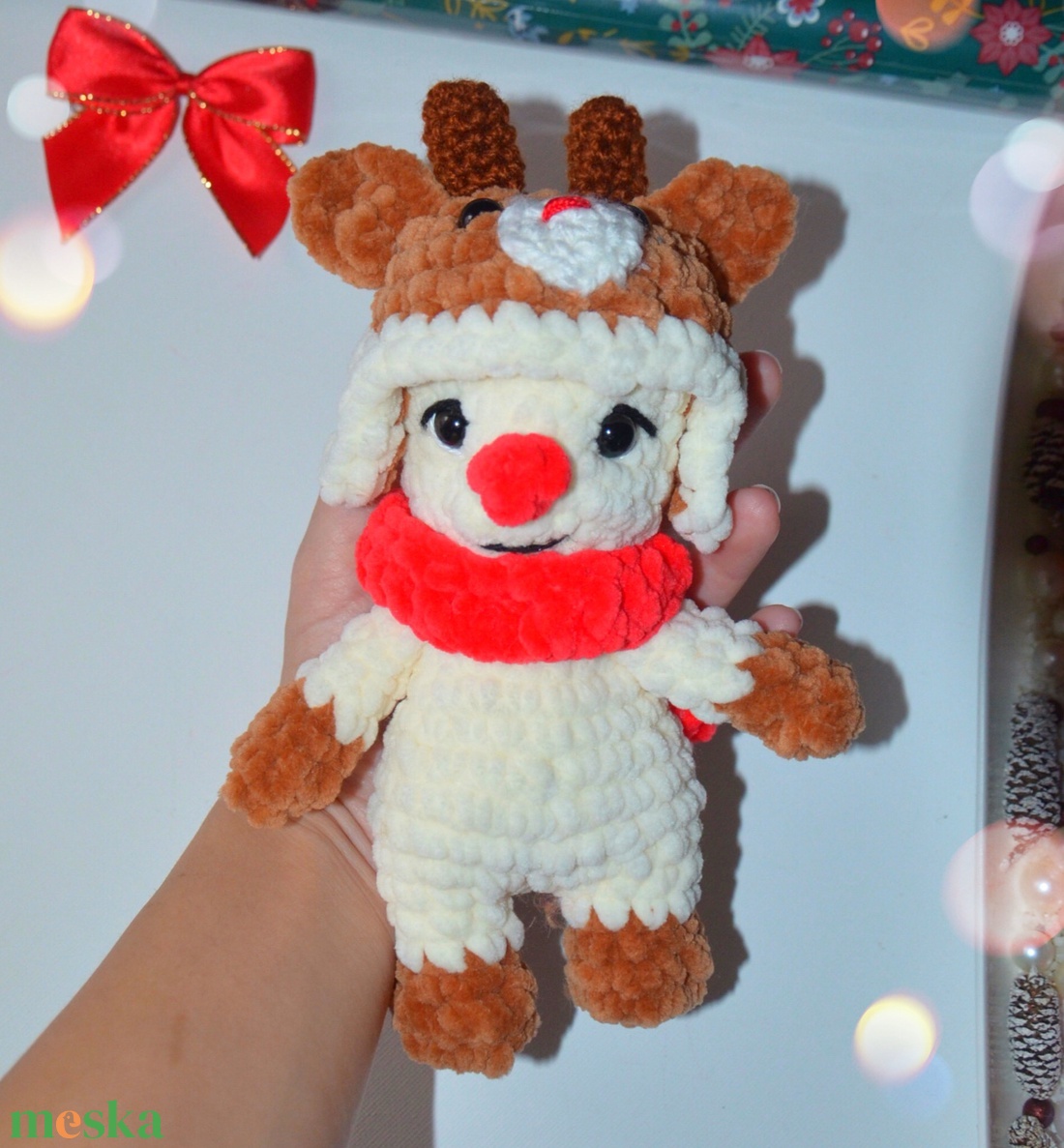 Horgolt karácsonyi hóember plüss rénszarvasos sapkában - játék & sport - plüssállat & játékfigura - plüss mesefigurák - Meska.hu