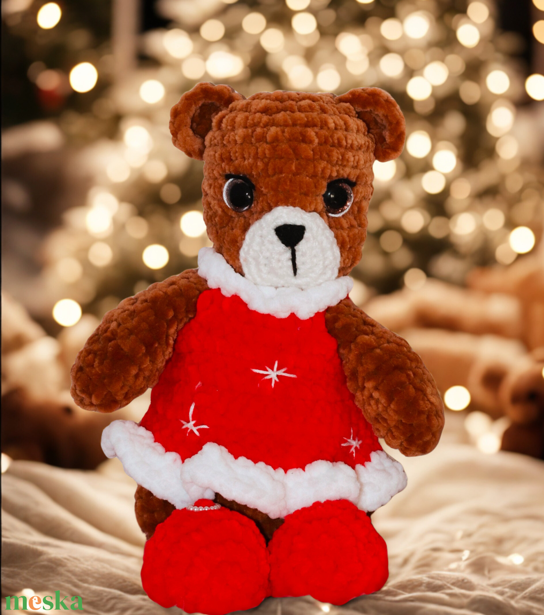 Horgolt karácsonyi maci plüss téli ruhában  - játék & sport - plüssállat & játékfigura - maci - Meska.hu