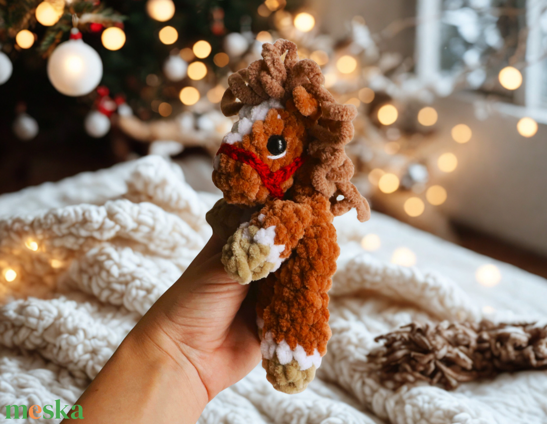 Horgolt kis paci alvóka plüss gyerekeknek - játék & sport - plüssállat & játékfigura - ló - Meska.hu