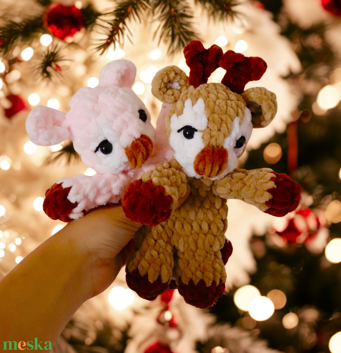 Horgolt karácsonyi őzike alvókák több színben - baba - mama - baba játékok - szundikendő, alvóka - Meska.hu