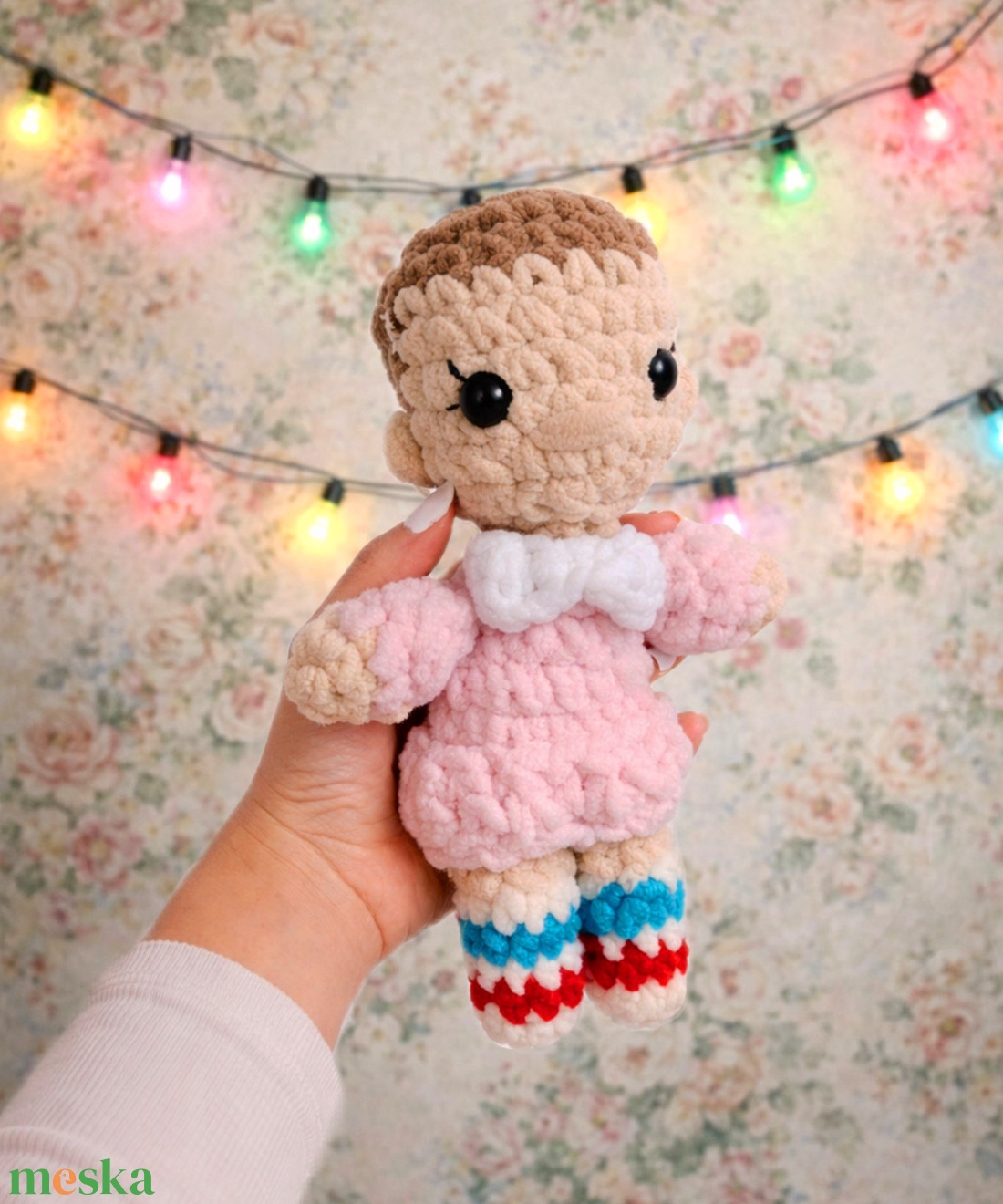 Horgolt Tizi (Eleven) inspirálta plüss baba - játék & sport - plüssállat & játékfigura - ember - Meska.hu