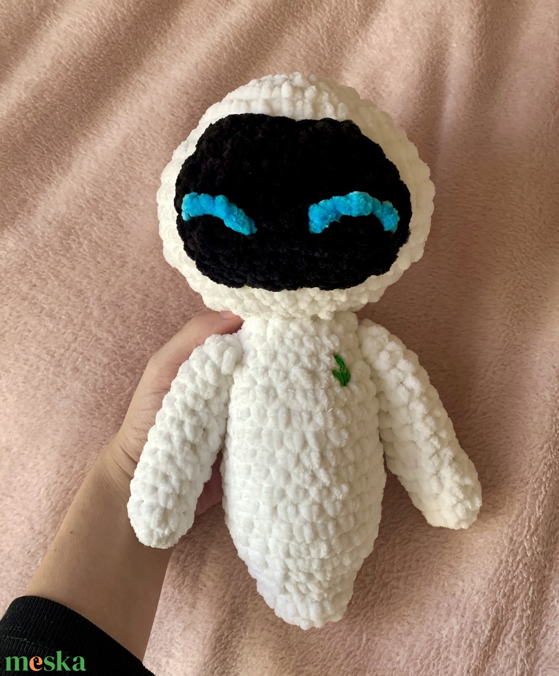 Horgolt Eve plüss  - játék & sport - plüssállat & játékfigura - más figura - Meska.hu