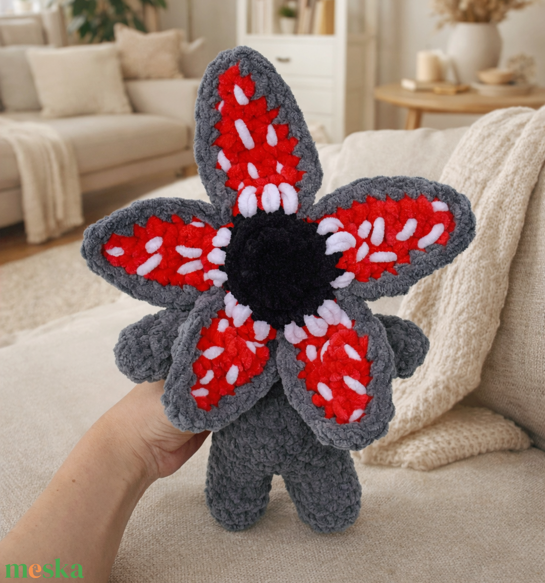 Horgolt demogorgon inspirálta puha plüss  - játék & sport - plüssállat & játékfigura - más figura - Meska.hu