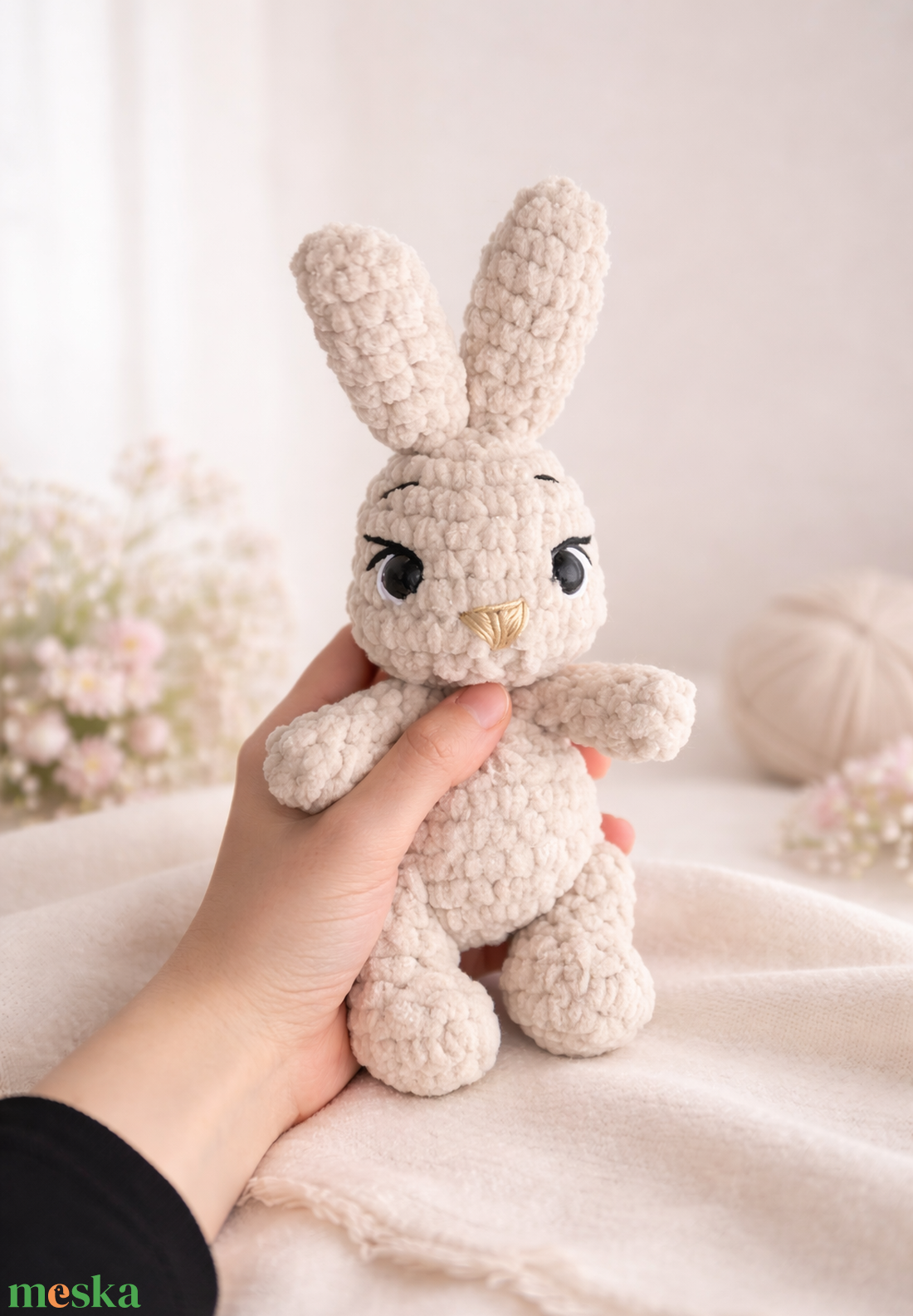 Horgolt bézs nyuszi plüss gyerekeknek - játék & sport - plüssállat & játékfigura - nyuszi - Meska.hu