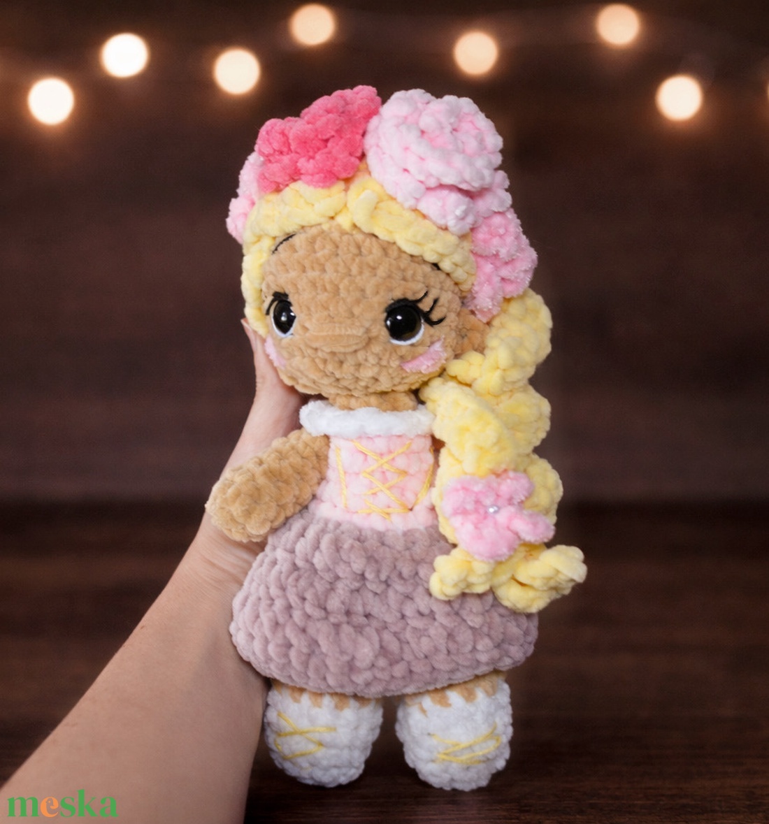 Horgolt Aranyhaj inspirálta amigurumi baba - játék & sport - plüssállat & játékfigura - plüss mesefigurák - Meska.hu