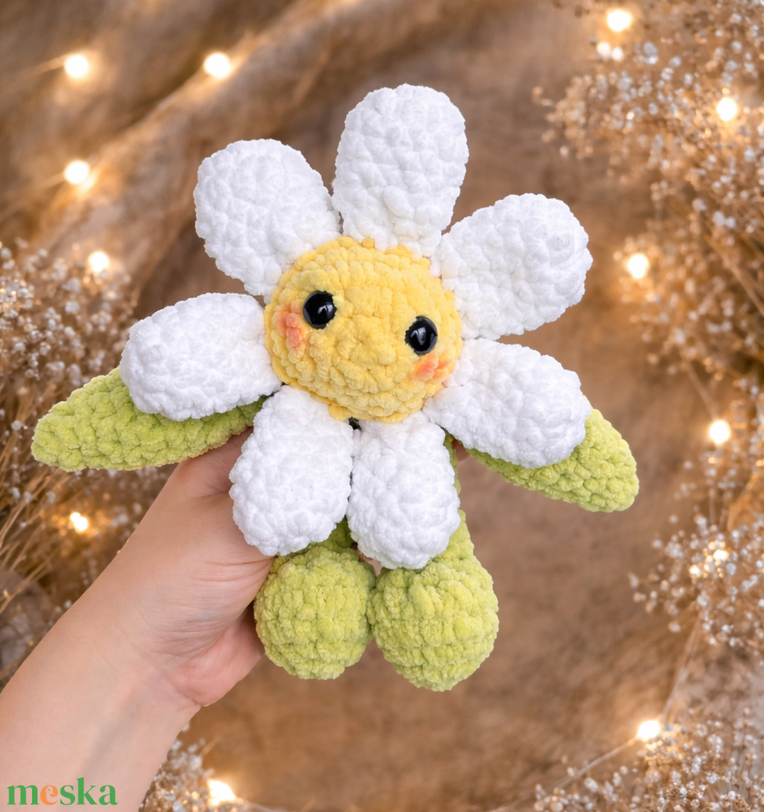 Horgolt margaréta virág plüss lábakkal - játék & sport - plüssállat & játékfigura - plüss mesefigurák - Meska.hu