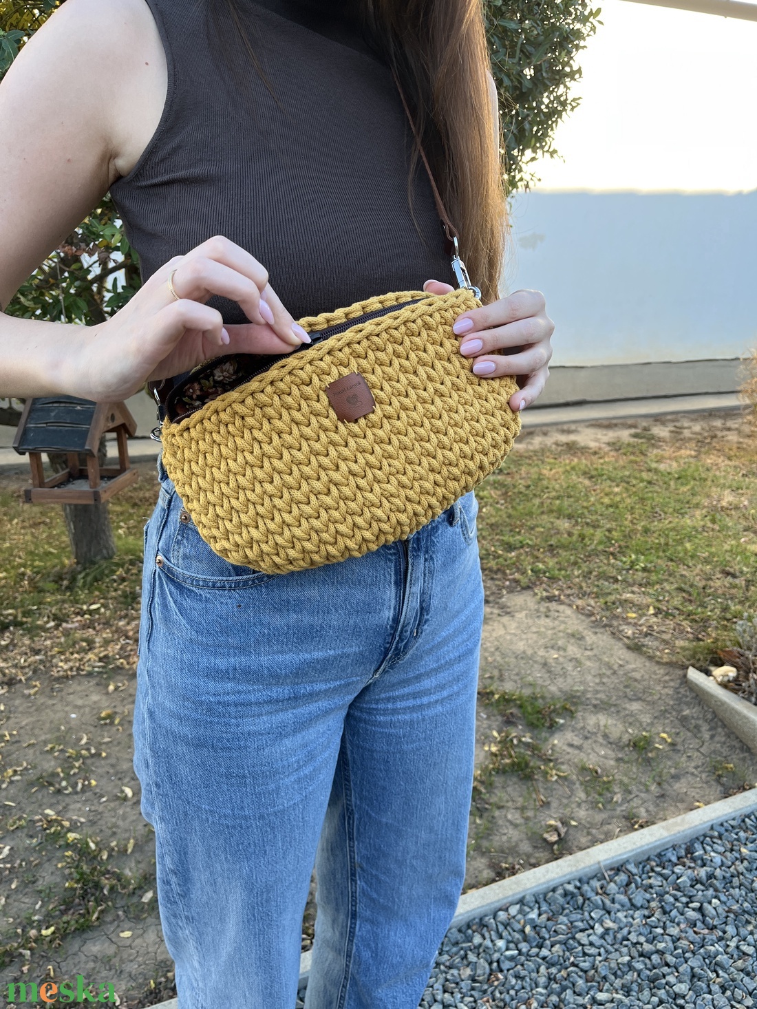 Horgolt musztársárga övtáska  őszi hangulatban - táska & tok - övtáska - Meska.hu