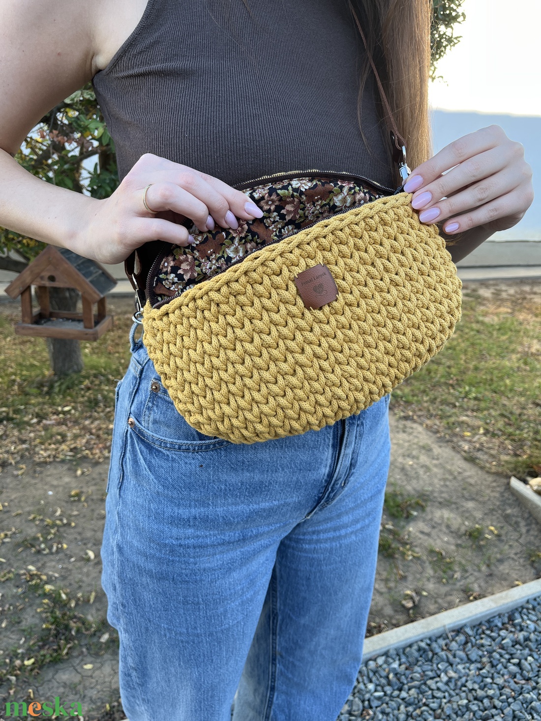Horgolt musztársárga övtáska  őszi hangulatban - táska & tok - övtáska - Meska.hu