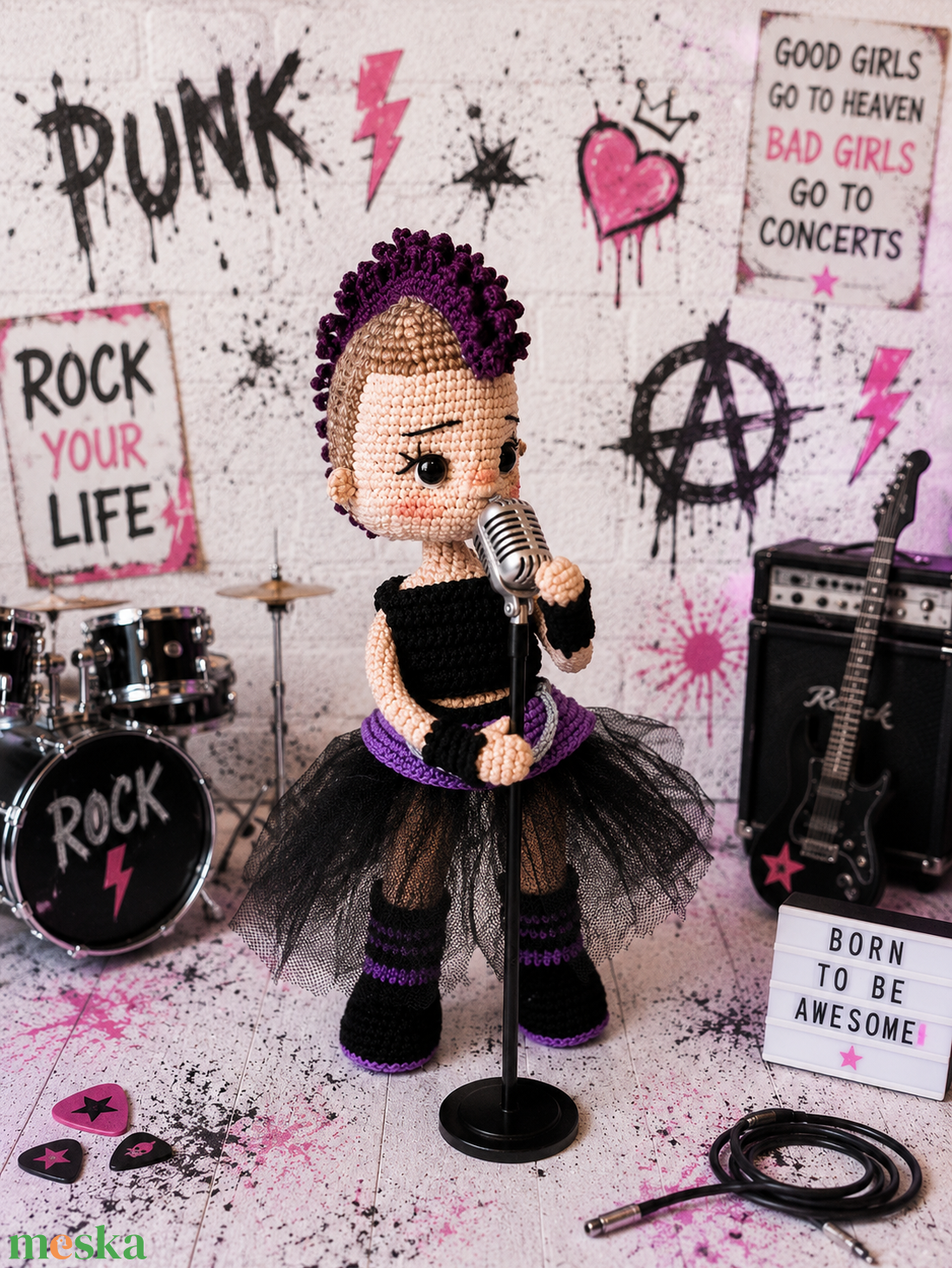 Punk lány. Amigurumi baba, Horgolt baba. - játék & sport - baba & babaház - öltöztethető baba - Meska.hu