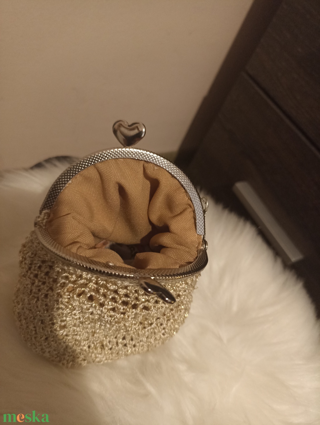 Kézzel horgolt pénztárca szív alakú csattal � finom, elegáns, különleges - táska & tok - pénztárca & más tok - aprópénztartó - Meska.hu