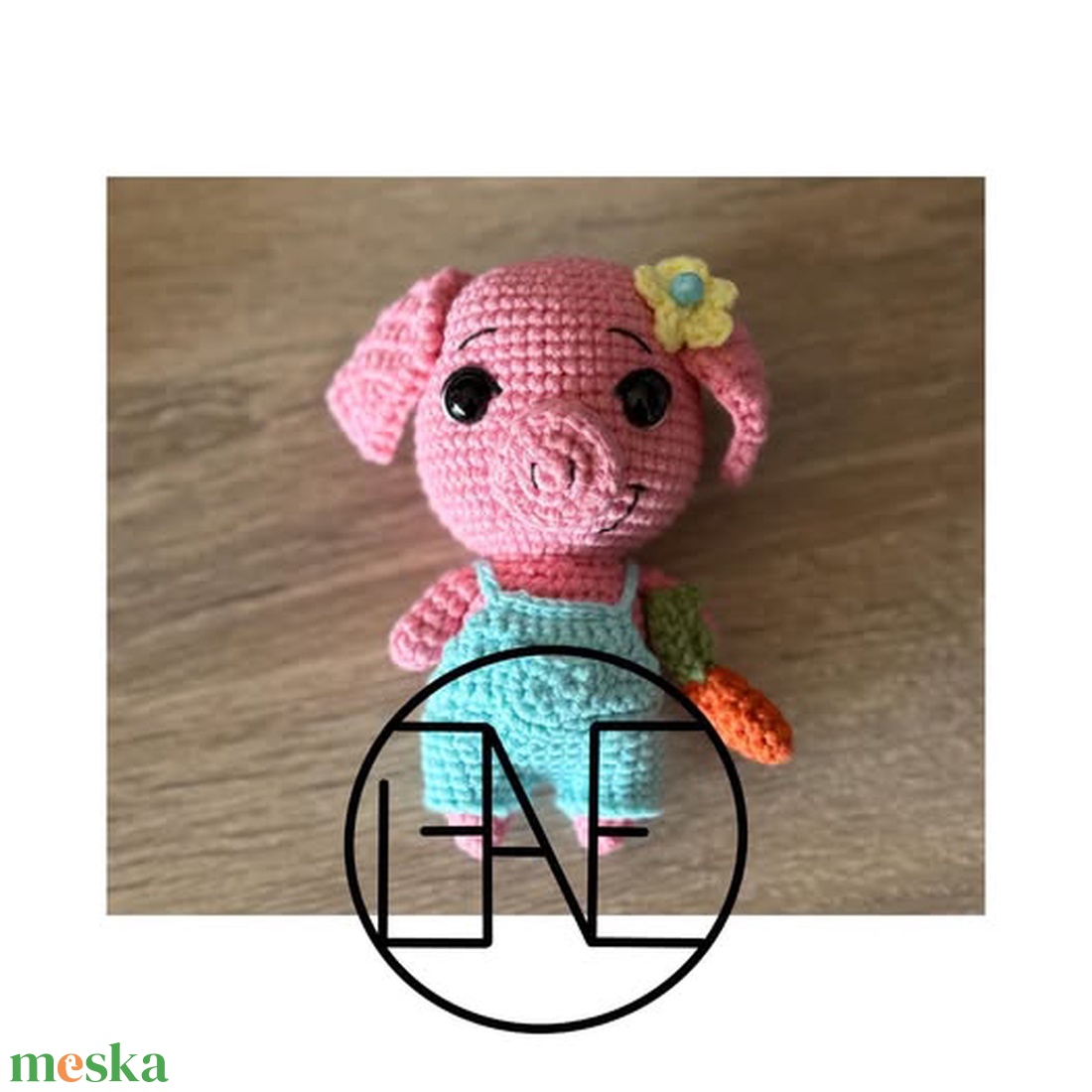 Málna, a kertész malacka - amigurumi horgolásminta - diy (csináld magad) - szabásminta, útmutató - horgolási minta - Meska.hu