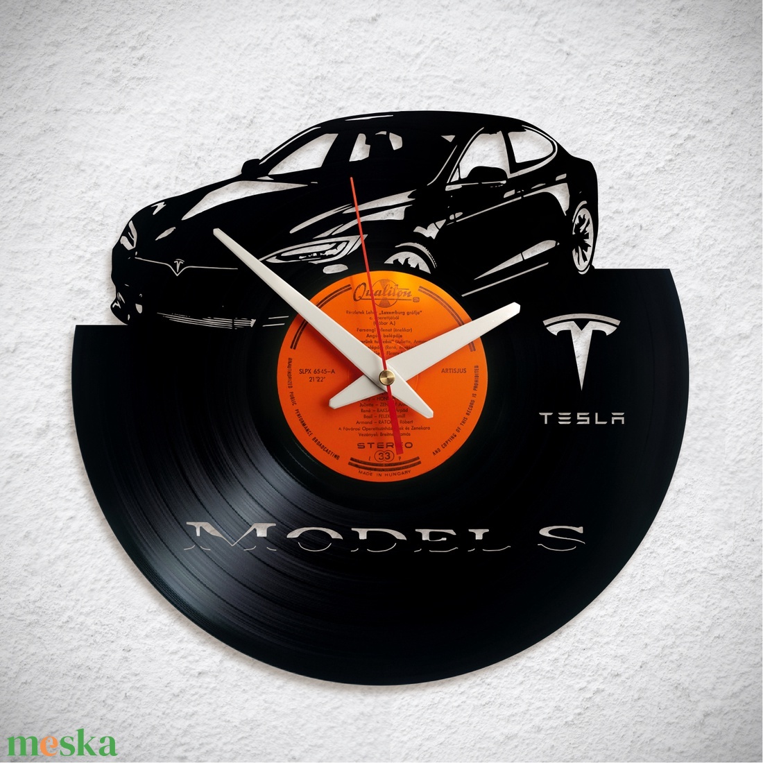 Tesla Model S - Bakelit falióra - otthon & életmód - dekoráció - fali és függő dekoráció - falióra & óra - Meska.hu