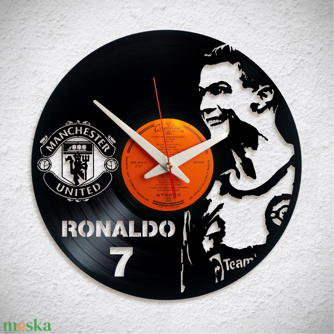 Cristiano Ronaldo  Manchester United FC - Bakelit falióra - otthon & életmód - dekoráció - fali és függő dekoráció - falióra & óra - Meska.hu