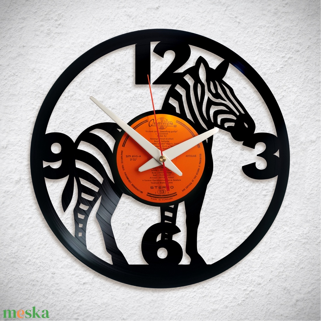 Zebra - Bakelit falióra - otthon & életmód - dekoráció - fali és függő dekoráció - falióra & óra - Meska.hu