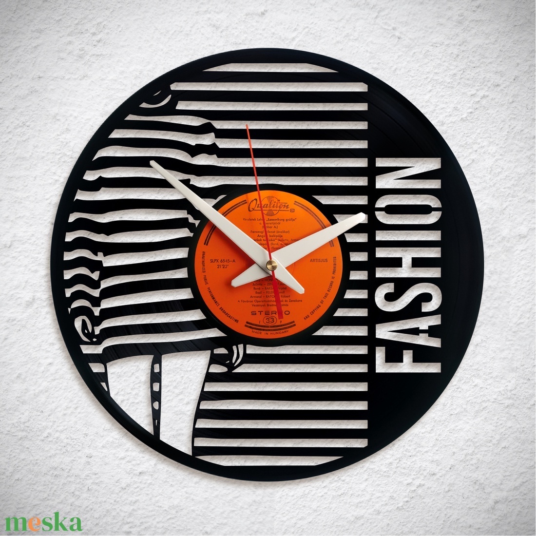 Divat Fashion Csíkos ruha  - Bakelit falióra - otthon & életmód - dekoráció - fali és függő dekoráció - falióra & óra - Meska.hu