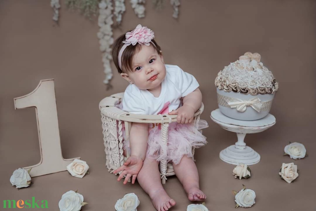 Cupcake torta/fotózási kellék rendelhető. - ruha & divat - babaruha & gyerekruha - babafotózási ruha és kellék - Meska.hu Cupcake torta/fotózási kellék rendelhető. - ruha & divat - babaruha & gyerekruha - babafotózási ruha és kellék - Meska.hu