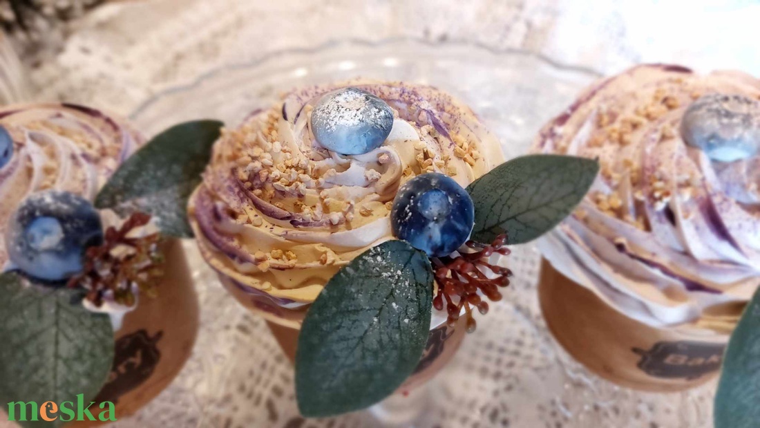 1 db áfonyás dekorációs cupcake készletről. - ruha & divat - babaruha & gyerekruha - babafotózási ruha és kellék - Meska.hu 1 db áfonyás dekorációs cupcake készletről. - ruha & divat - babaruha & gyerekruha - babafotózási ruha és kellék - Meska.hu