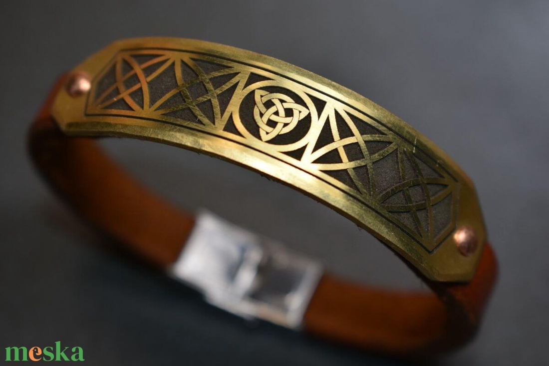 Viking karkötő triquetra motívummal - ékszer - karkötő - karkötő medállal - Meska.hu Viking karkötő triquetra motívummal - ékszer - karkötő - karkötő medállal - Meska.hu