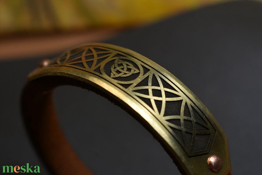 Viking karkötő triquetra motívummal - ékszer - karkötő - karkötő medállal - Meska.hu Viking karkötő triquetra motívummal - ékszer - karkötő - karkötő medállal - Meska.hu