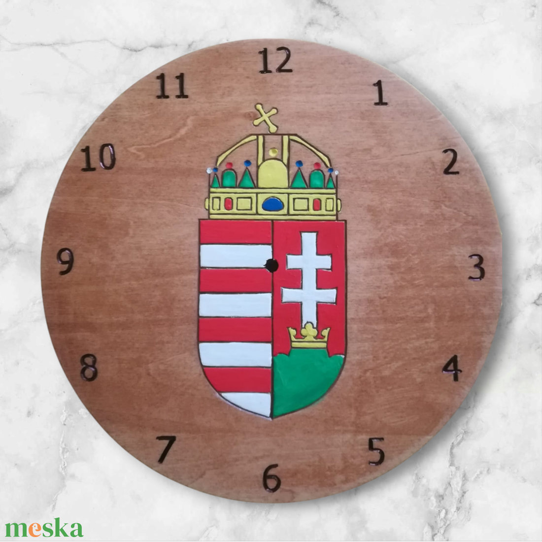Faragott Magyaro. címeres óra . - otthon & életmód - dekoráció - fali és függő dekoráció - falióra & óra - Meska.hu Faragott Magyaro. címeres óra . - otthon & életmód - dekoráció - fali és függő dekoráció - falióra & óra - Meska.hu