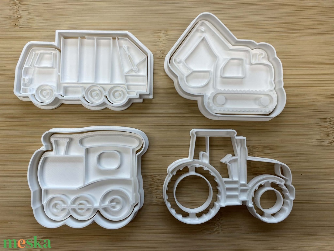 Járművek (markoló, traktor, kukásautó, vonat) sütikiszúró szett - otthon & életmód - konyhafelszerelés, tálalás - sütés, főzés - sütikiszúró - Meska.hu