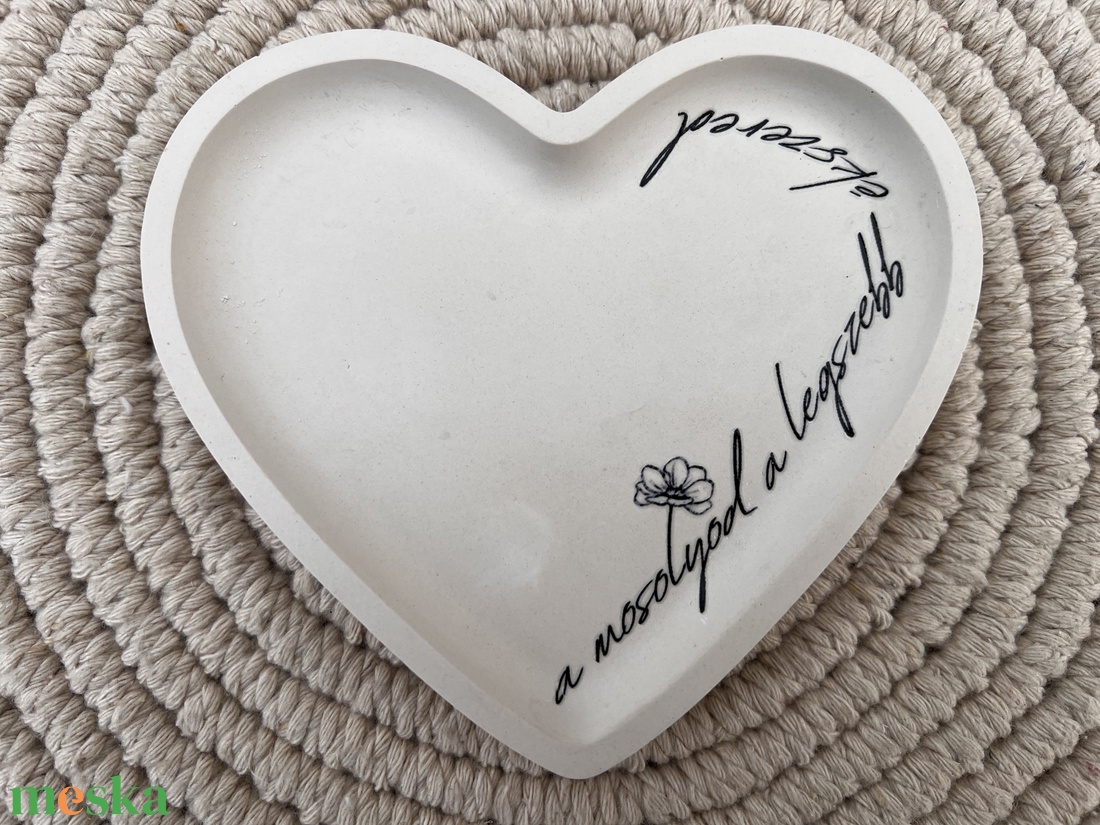 Mosolyod szív alakú tálka - otthon & életmód - dekoráció - asztal és polc dekoráció - dekorációs tál, tartó - Meska.hu