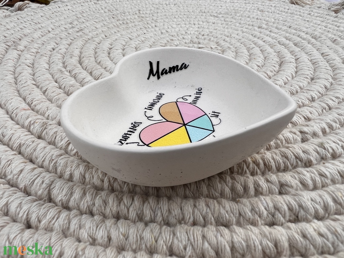 Szív alakú tálka Mamának - otthon & életmód - dekoráció - asztal és polc dekoráció - dekorációs tál, tartó - Meska.hu