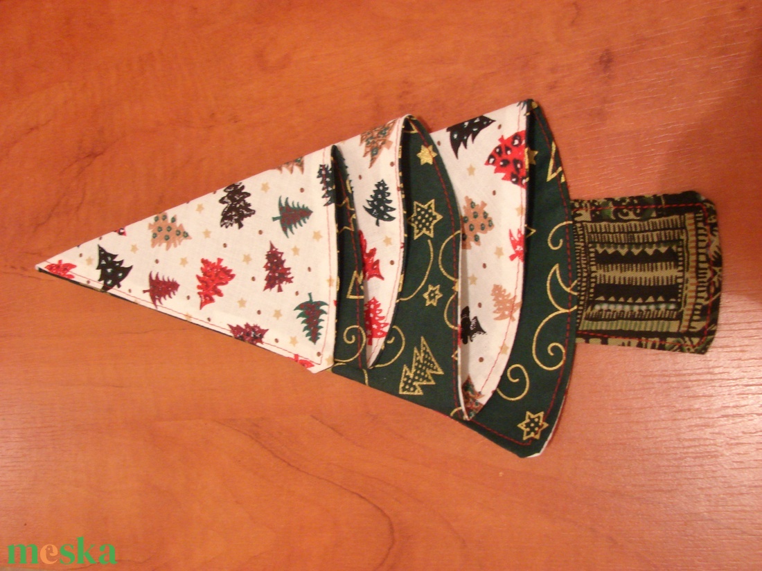 Fenyő alakú textil szalvéta - karácsony - karácsonyi lakásdekoráció - ünnepi asztaldekoráció - Meska.hu