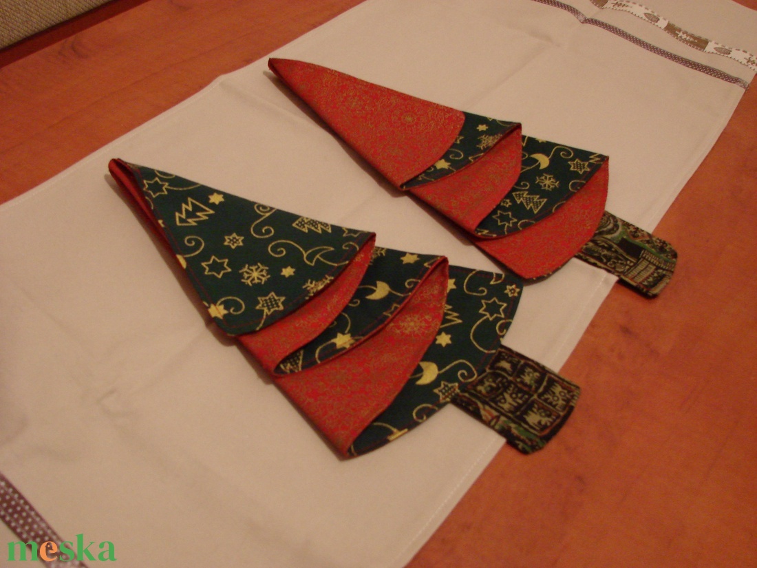 Fenyő alakú textil szalvéta - karácsony - karácsonyi lakásdekoráció - ünnepi asztaldekoráció - Meska.hu