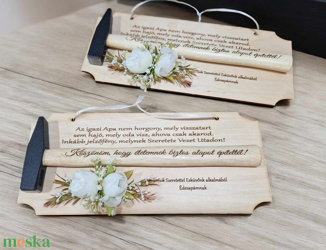 Esküvői Szülőköszöntő Gravírozott Tábla Kalapáccsal - esküvő - emlék & ajándék - szülőköszöntő ajándék - Meska.hu Esküvői Szülőköszöntő Gravírozott Tábla Kalapáccsal - esküvő - emlék & ajándék - szülőköszöntő ajándék - Meska.hu