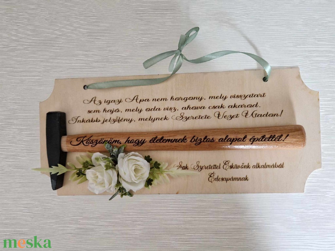 Esküvői Szülőköszöntő Gravírozott Tábla Kalapáccsal - esküvő - emlék & ajándék - szülőköszöntő ajándék - Meska.hu Esküvői Szülőköszöntő Gravírozott Tábla Kalapáccsal - esküvő - emlék & ajándék - szülőköszöntő ajándék - Meska.hu