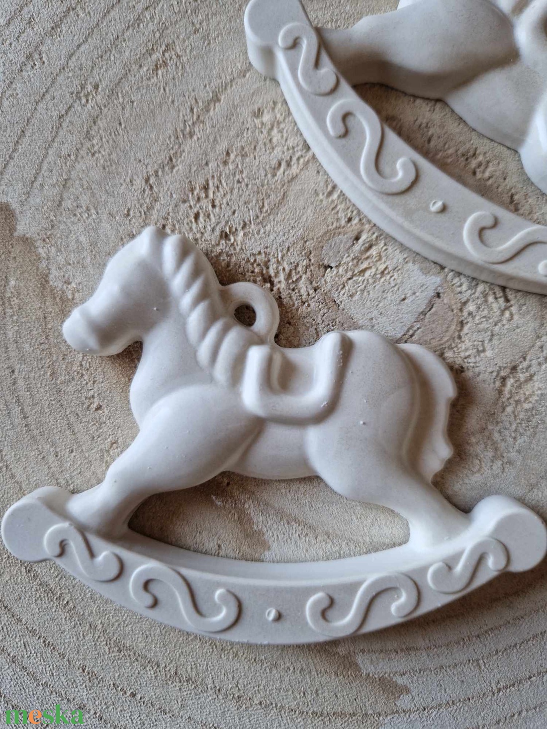 Hintaló karácsonyfadísz  - karácsony - karácsonyi lakásdekoráció - karácsonyfadíszek - Meska.hu