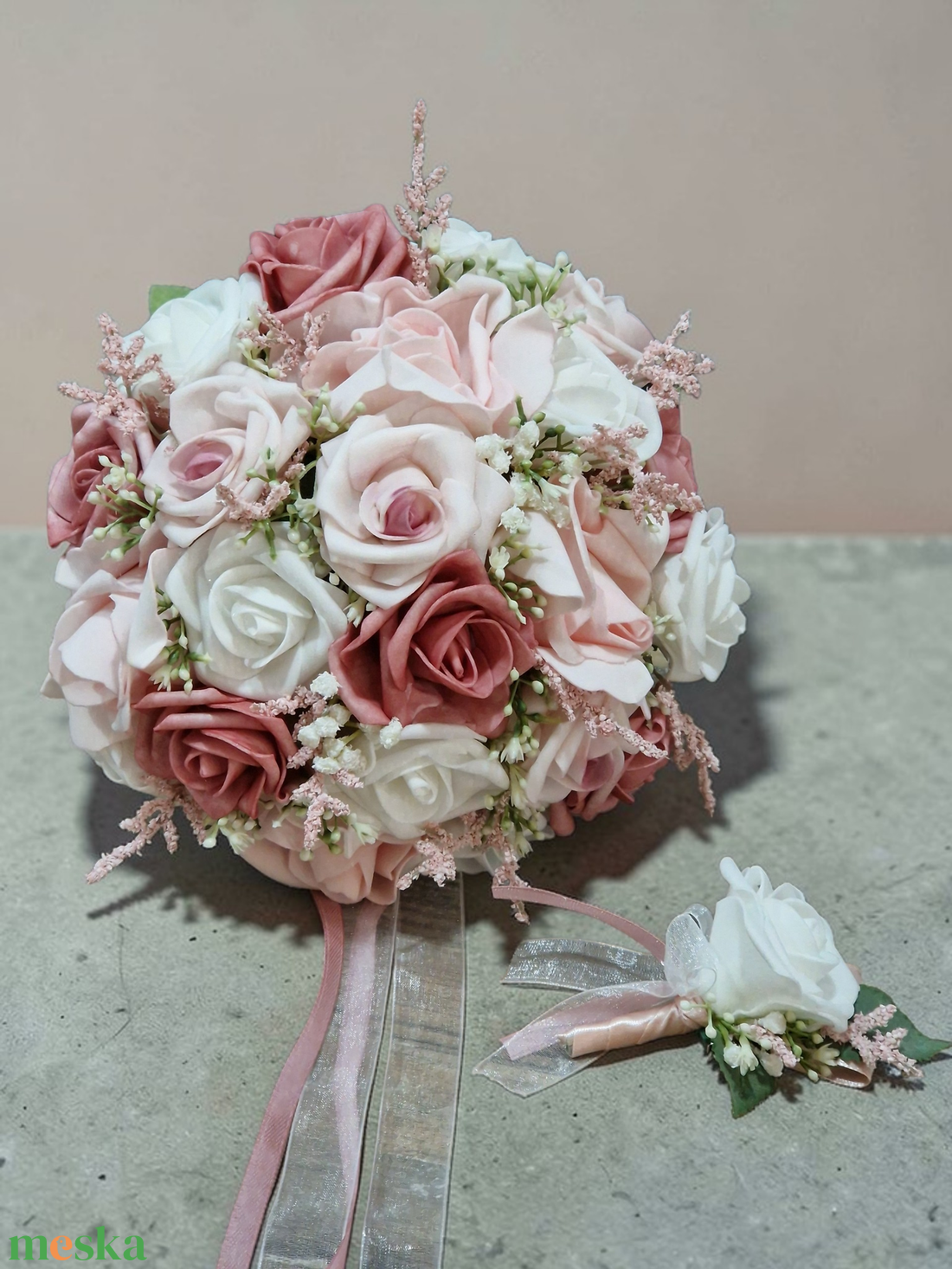 Romantikus menyasszonyi csokor polifoam rózsákból � vőlegény kitűzővel � több színben rendelhető - esküvő - menyasszonyi- és dobócsokor - Meska.hu