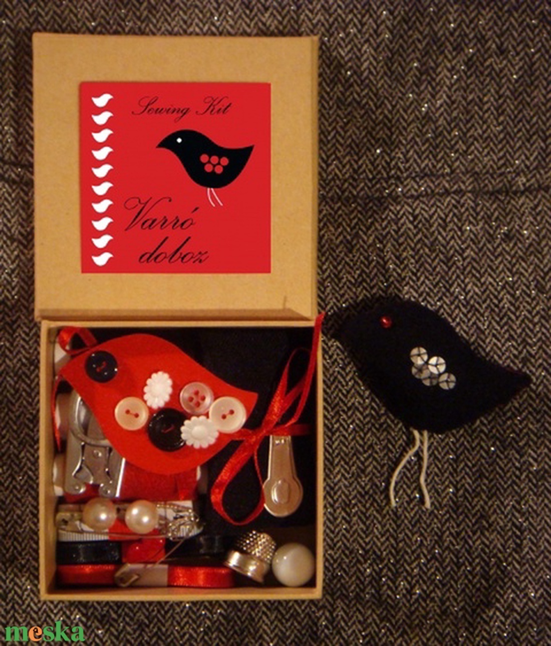 Pippi Varródoboz - Fekete-Vörös-Fehér -  - Meska.hu