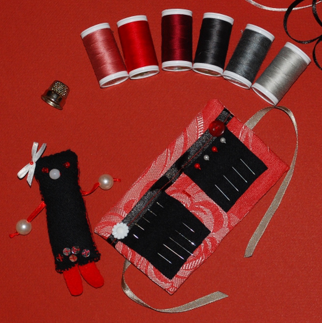 Bonini Varródoboza - Vörös-Fehér-Fekete -  - Meska.hu