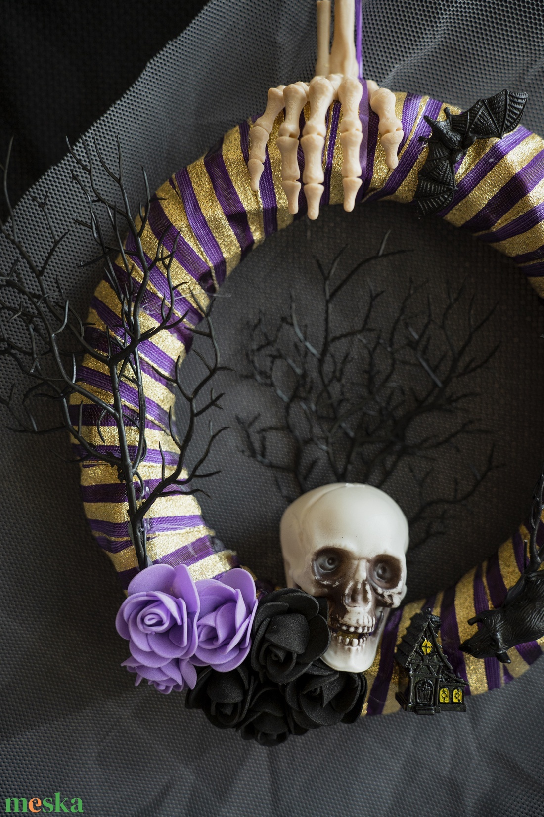 Wednesday inspirálta kopogtató - otthon & életmód - dekoráció - halloween - halloweeni ajtódíszek és ablakdíszek - Meska.hu