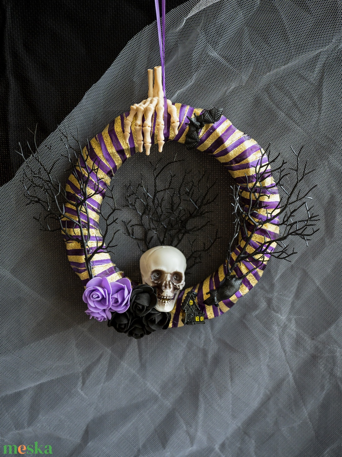 Wednesday inspirálta kopogtató - otthon & életmód - dekoráció - halloween - halloweeni ajtódíszek és ablakdíszek - Meska.hu