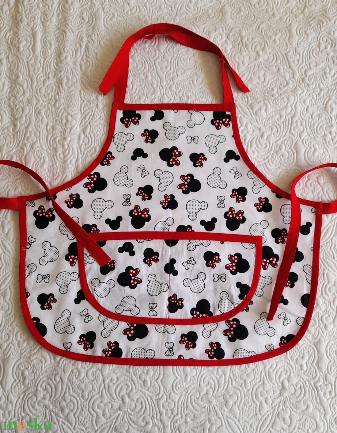 Minnie mintás gyerek kötény - otthon & életmód - konyhafelszerelés, tálalás - konyhai textil - kötény - Meska.hu