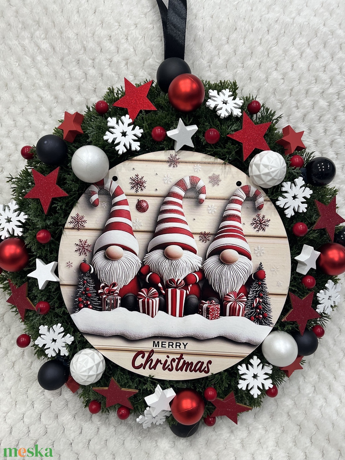 Piros-fehér-fekete, manós kopogtató - karácsony - adventi díszek - adventi ajtódísz - Meska.hu