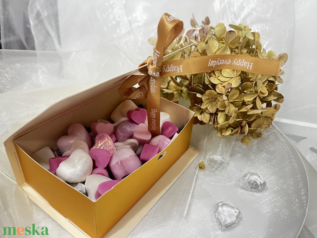 Illatviasz könyvbe zárva - otthon & életmód - gyertya, illat, aroma - illatviasz - Meska.hu