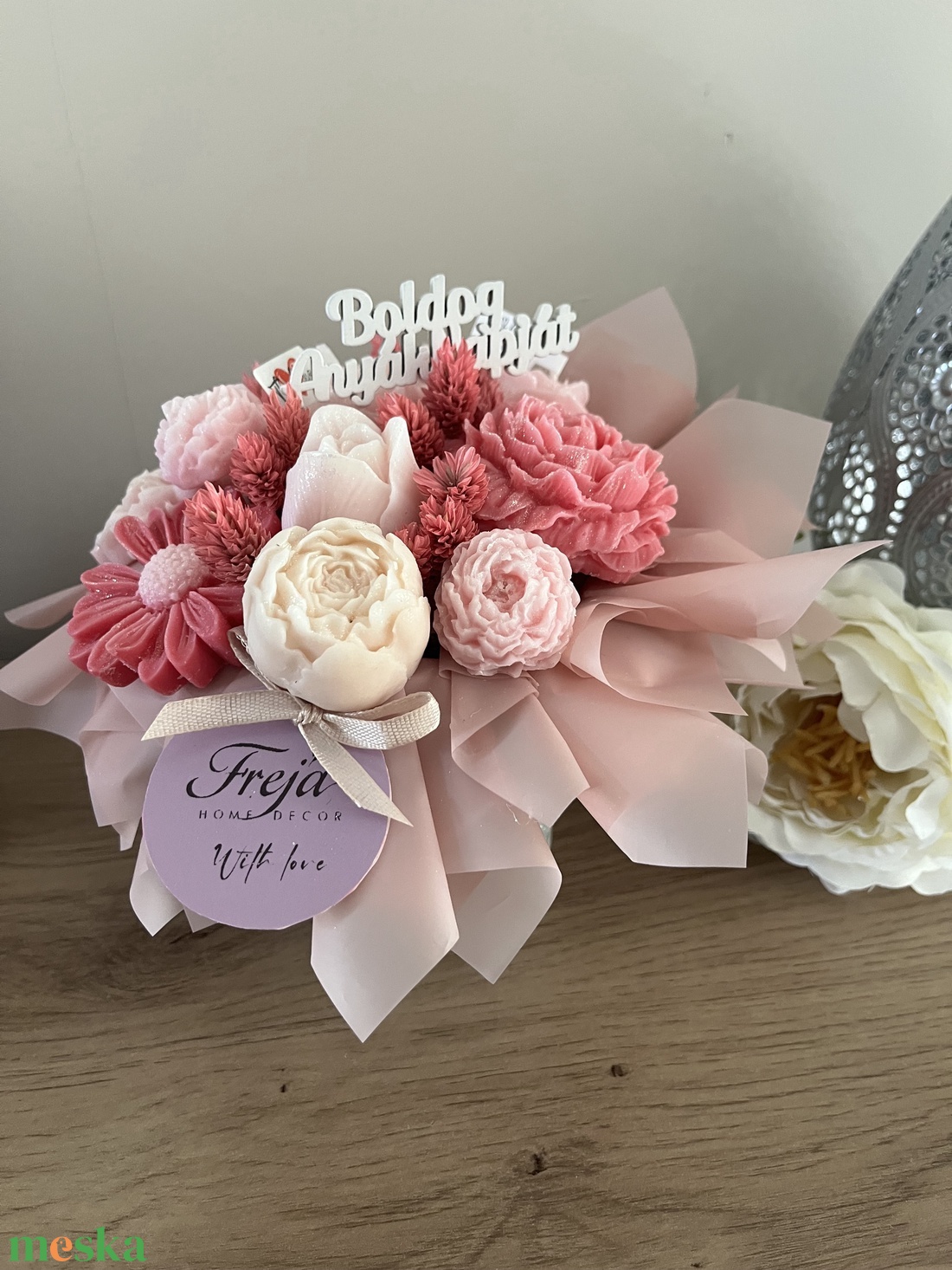 Illatviasz virág box Anyáknapjára, születésnapra - kellékek & szerszámok - dekorációs kellékek - dekorációs gyertya - Meska.hu