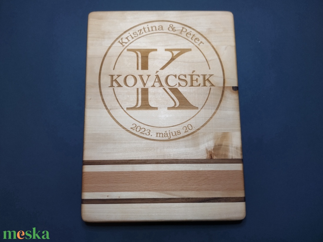 vágódeszka névre szóló gravírozással , esküvőre , nászajándékba , lakásavatóra, születésnapra - otthon & életmód - konyhafelszerelés, tálalás - sütés, főzés - vágódeszka - Meska.hu vágódeszka névre szóló gravírozással , esküvőre , nászajándékba , lakásavatóra, születésnapra - otthon & életmód - konyhafelszerelés, tálalás - sütés, főzés - vágódeszka - Meska.hu