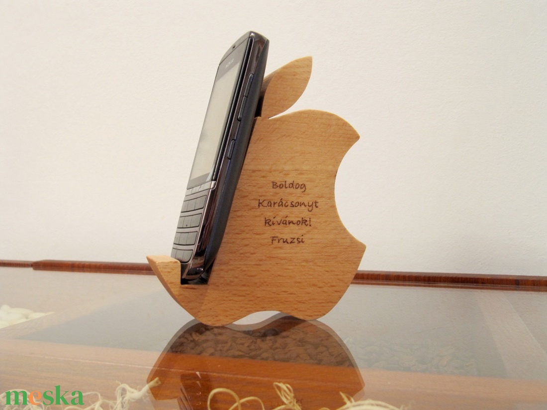 Mobiltartó FELIRATTAL nemcsak iphone-osoknak! - otthon & életmód - tárolás & rendszerezés - íróasztali tároló - Meska.hu