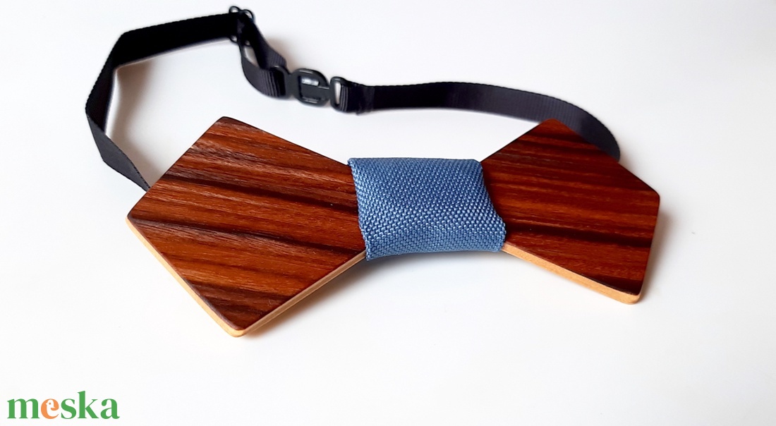 Fa csokornyakkendő paliszander furnérral, kék anyaggal - ruha & divat - férfi ruha - nyakkendő - Meska.hu