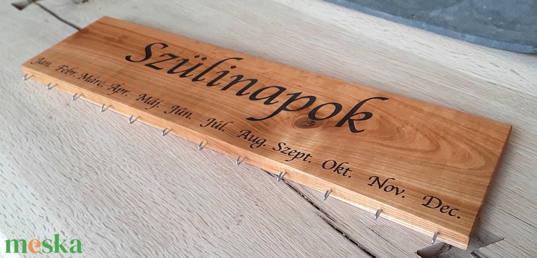 Szülinapos öröknaptár tömör cseresznyefából - otthon & életmód - dekoráció - fali és függő dekoráció - falinaptár & öröknaptár - Meska.hu