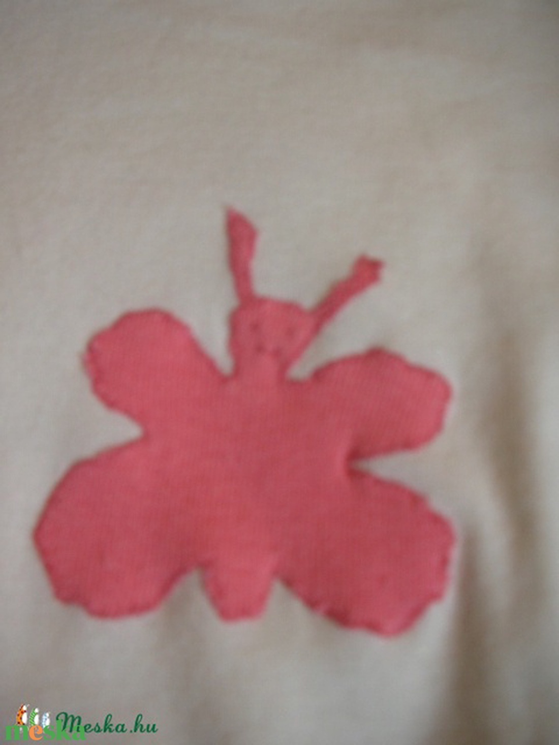 Lányka pizsama pillangóval -  - Meska.hu