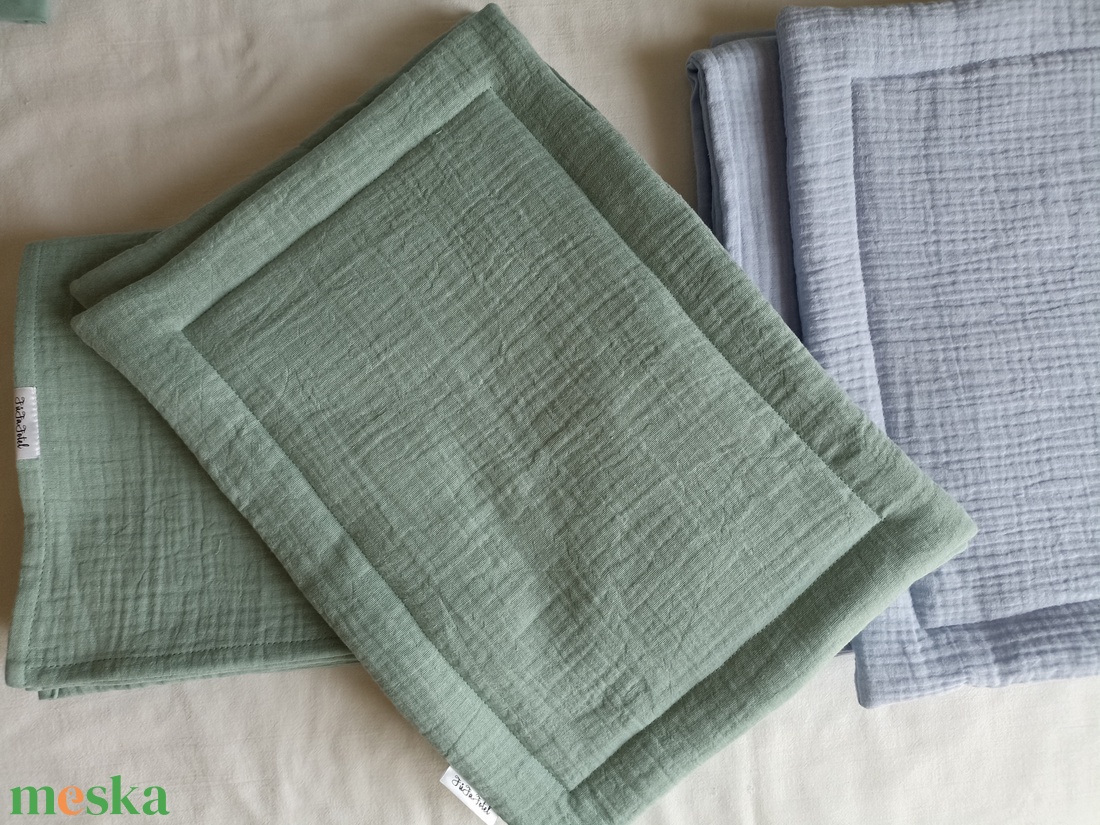 Muszlin babapárna vékony töltettel egész évre duplagéz 38x23 cm zsálya indigo mályva - játék & sport - ovis felszerelés - ovis párna, kispárna - Meska.hu Muszlin babapárna vékony töltettel egész évre duplagéz 38x23 cm zsálya indigo mályva - játék & sport - ovis felszerelés - ovis párna, kispárna - Meska.hu