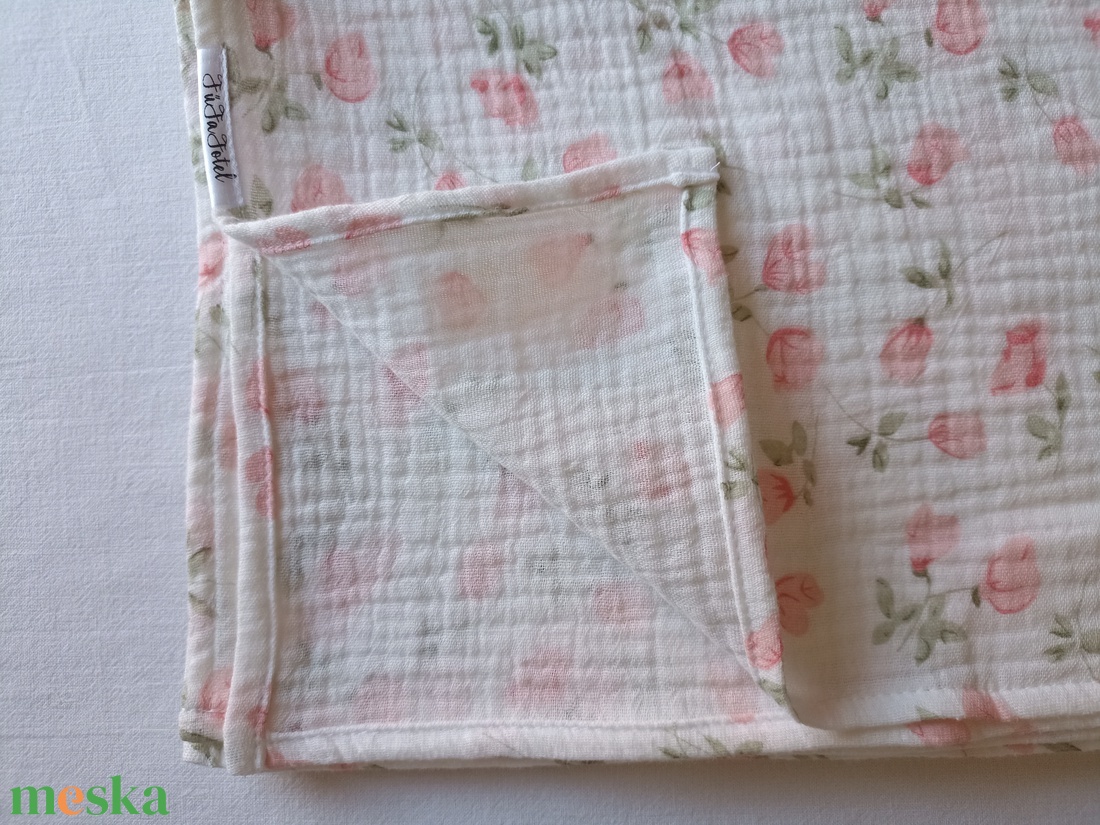 Nyári muszlin babatakaró kánikula duplagéz gyerektakaró 70x90 cm rózsa virág - otthon & életmód - babaszoba, gyerekszoba - babatakaró, gyerek pléd - Meska.hu Nyári muszlin babatakaró kánikula duplagéz gyerektakaró 70x90 cm rózsa virág - otthon & életmód - babaszoba, gyerekszoba - babatakaró, gyerek pléd - Meska.hu